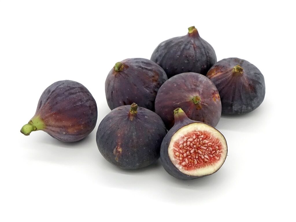A bunch of figs